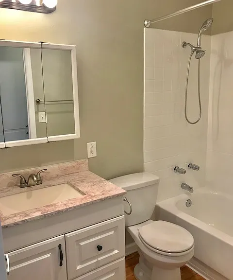North Park Colony — Photo 18