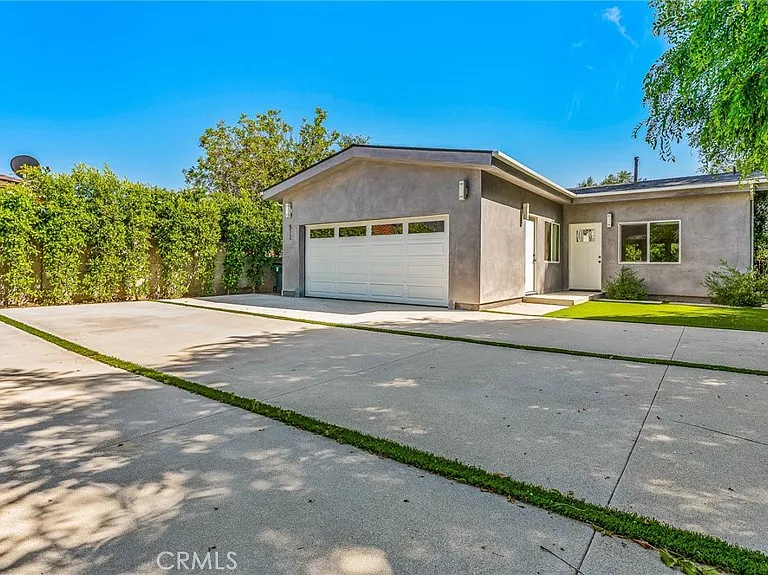 512 W Washington Blvd — Photo 2