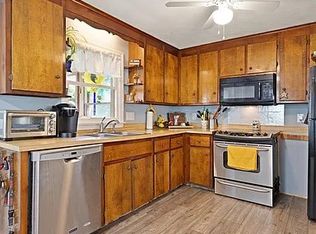 114 Emory St APT 1, Attleboro, MA 02703