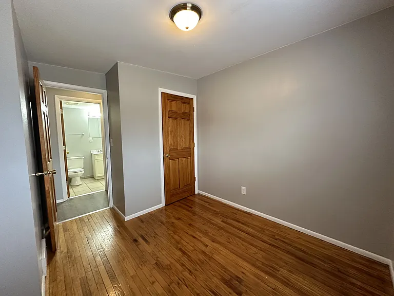 4208 Middlebury Ave #1 — Photo 11