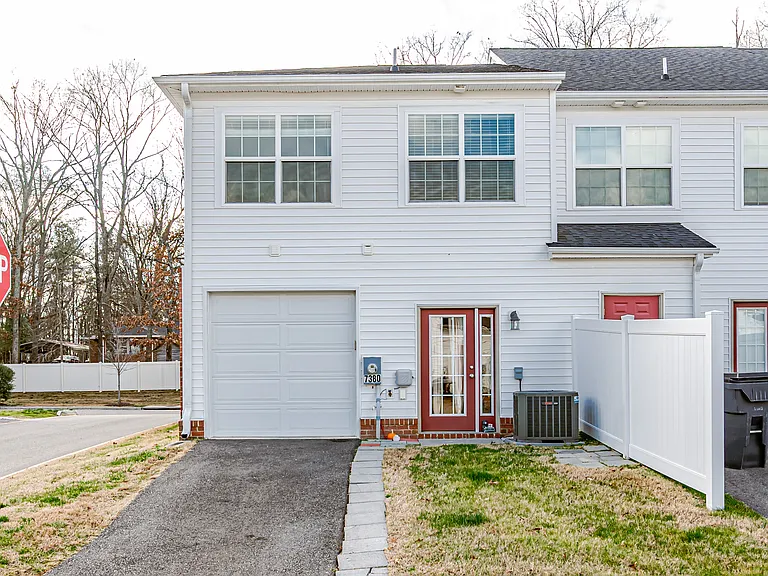 7380 Pebble Lake Dr — Photo 40