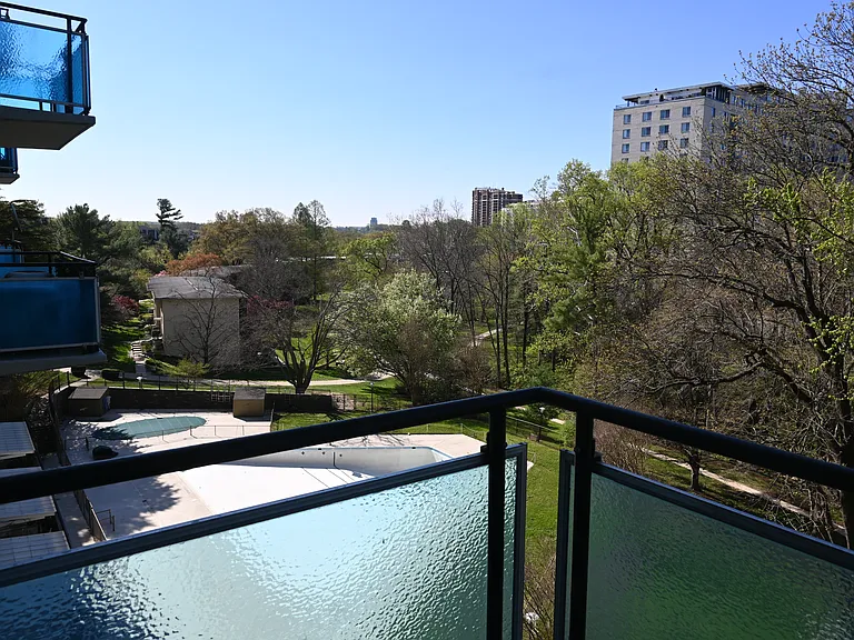 10500 Rockville Pike #415 — Photo 17