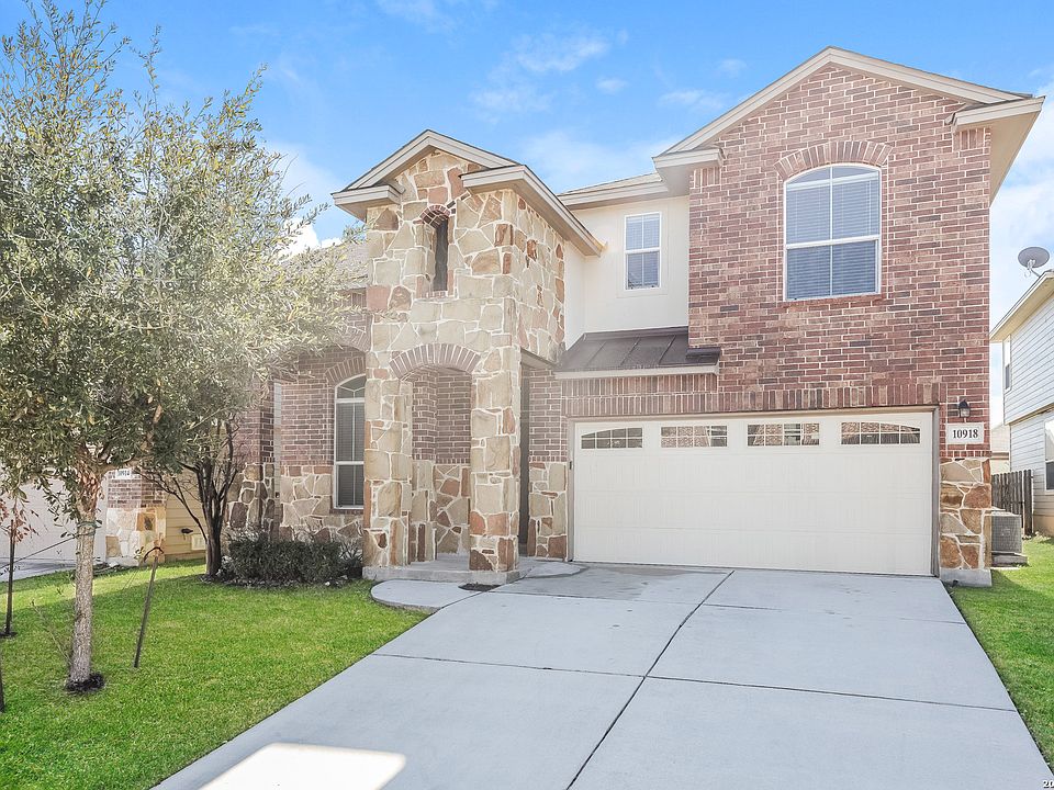 1st image of 10918 MUSTANG OAK DR