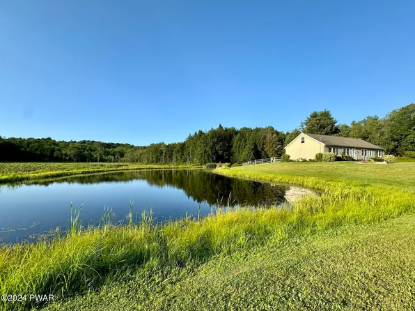 2096 Bethany Tpke, Pleasant Mount, PA 18453