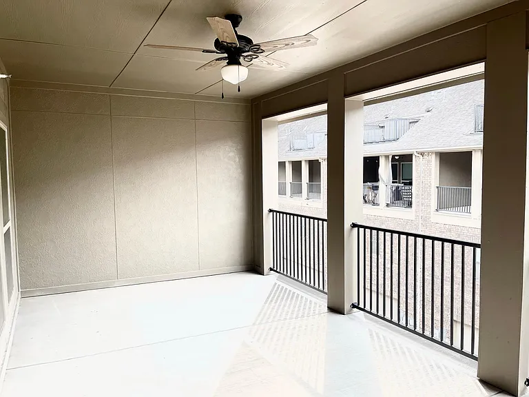 2409 Siskiyou St — Photo 12