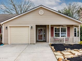 8608 Flagstone Way, Knoxville, TN 37923