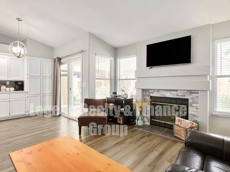 4121 Marseille Ct — Photo 3
