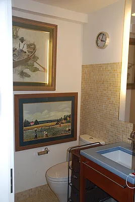 Sold by R New York | media 28