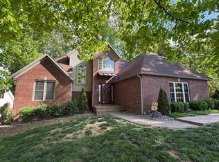 866 S Melody Ln, Santa Claus, IN 47579