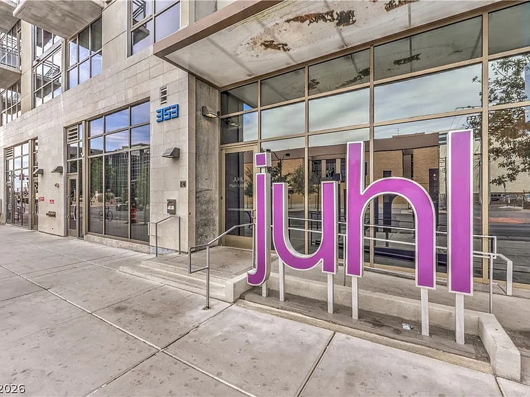 353 E Bonneville Ave #511 — Photo 4