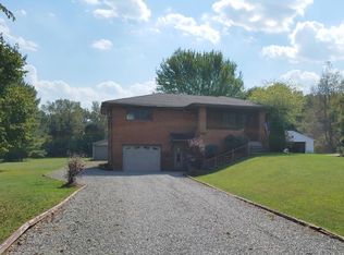 156 Oak Ridge Dr, Butler, PA 16002