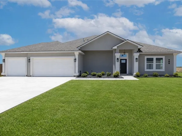702 Mama Fefi Dr, Corpus Christi, TX 78414