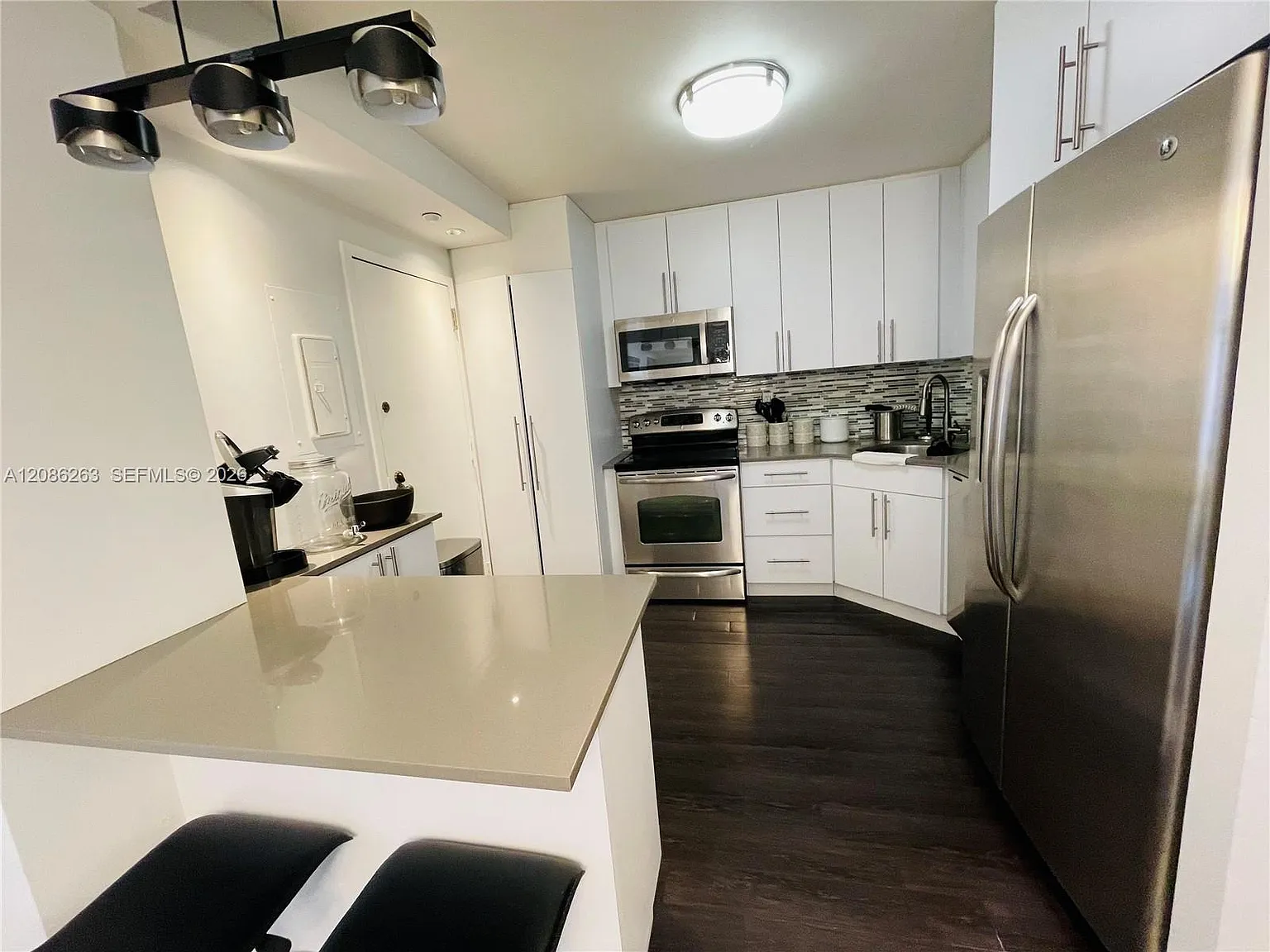 Brickell Bay Club Condo — Photo 1