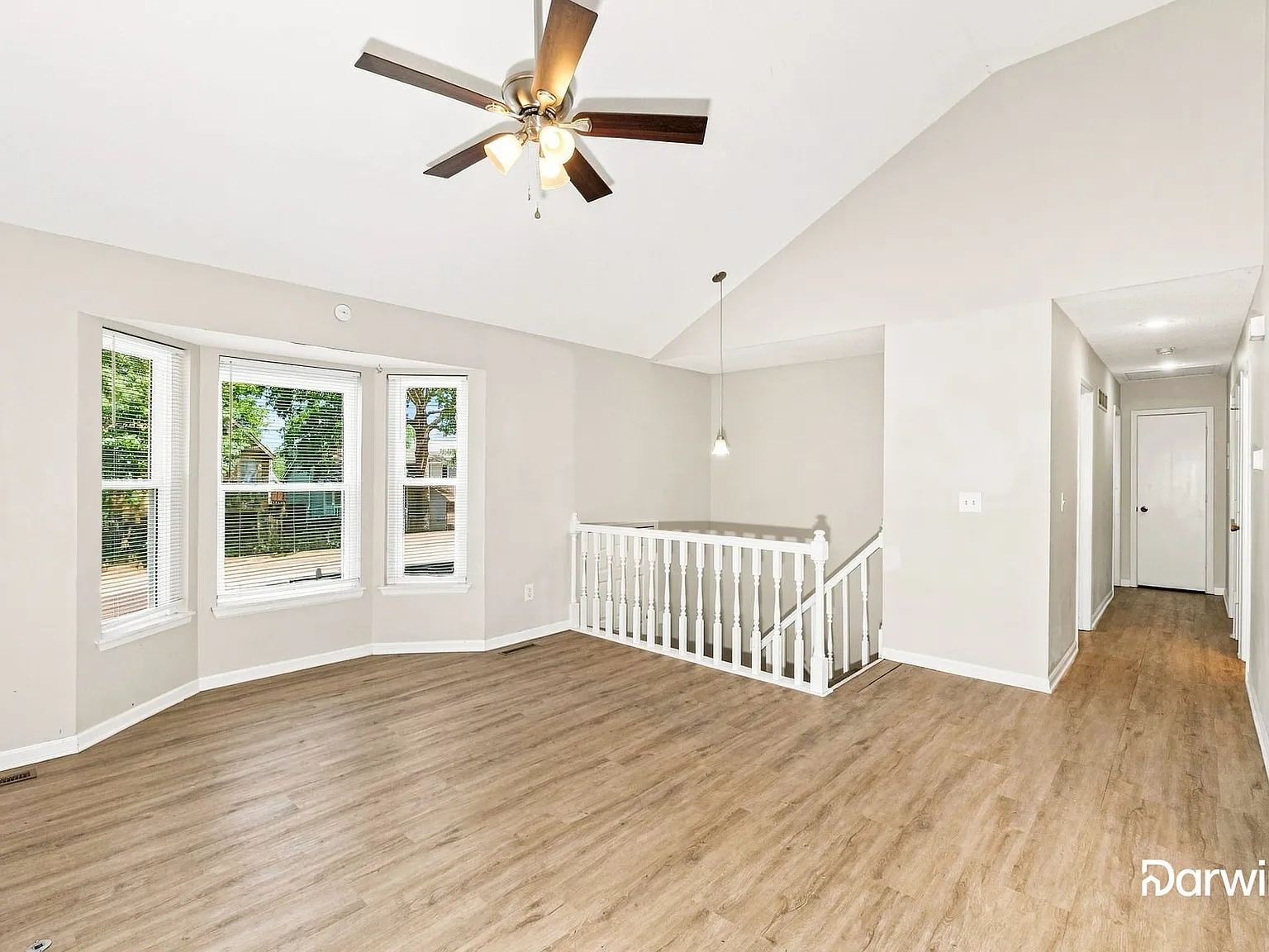 3 bed, 2.0 bath, 1492 sqft, $2,080 — Photo 4