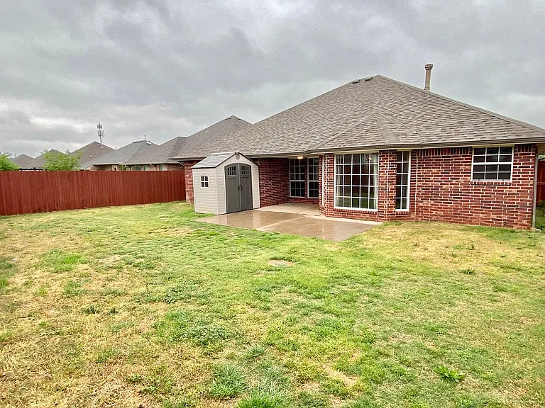 4805 Stag Horn Dr — Photo 22