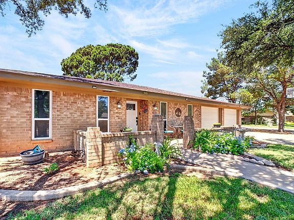 3rd image of 1509 Manor Ct