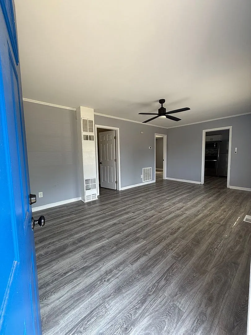 Newley Remodeled Duplex in Macon - housing voucher approved — Photo 1