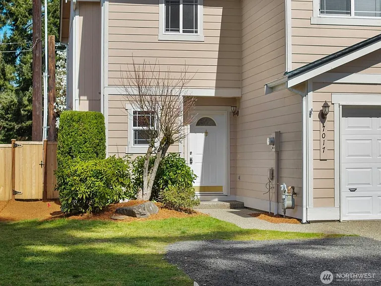 7017 Lazy Ct SW #7017 — Photo 2