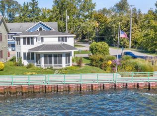 15 N Channel Ln, Pentwater, MI 49449