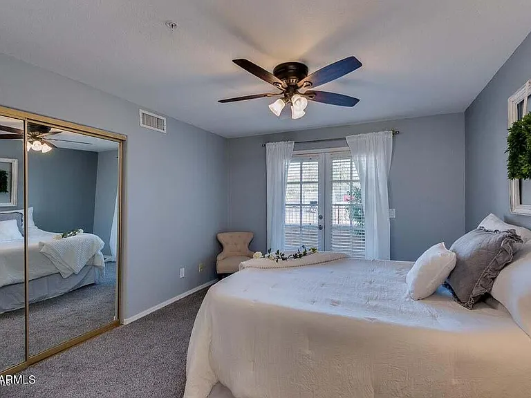 1333 E Morten Ave #140 — Photo 14