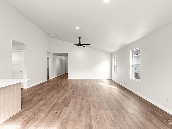 7th image of this home