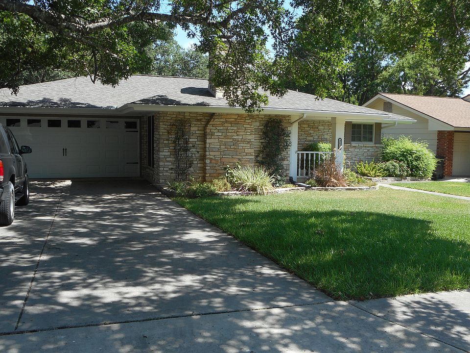 1st image of 3639 Pinebluff Dr