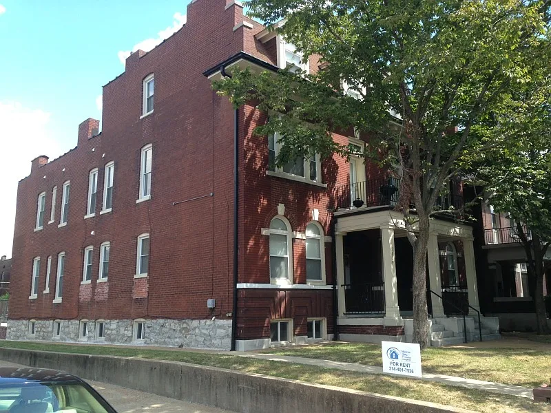 Building Photo - 2029 Russell Blvd.