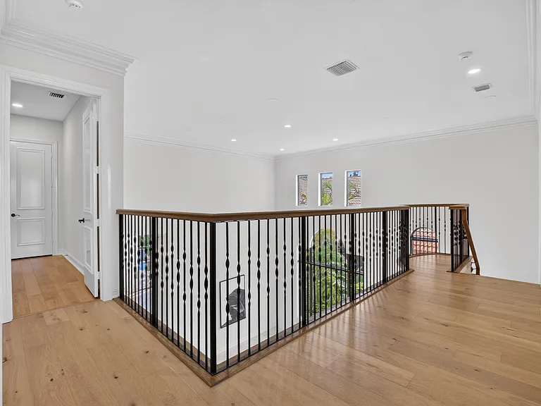 17921 Villa Club Way — Photo 37