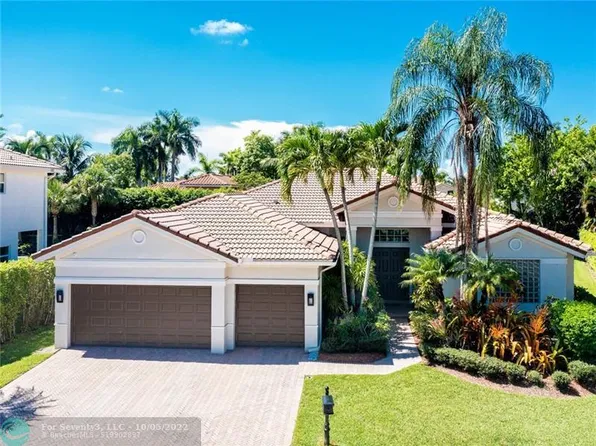 1658 Victoria Pointe Ln, Weston, FL 33327