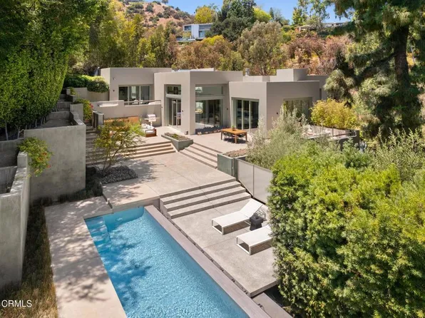 1240 Bennett Dr, Pasadena, CA 91103