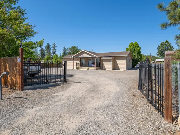 440 Orr Dr, Central Pt, OR 97502