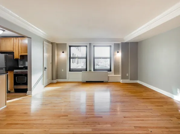 15 E Kirby St #250, Detroit, MI 48202