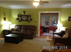 3rd image of 415 S Jameson Ave