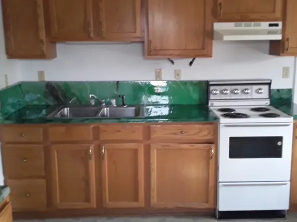 699 Melrose Ave APT 2, Ambridge, PA 15003