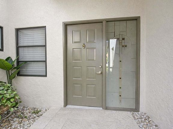 4th image of 8146 Windgate Dr