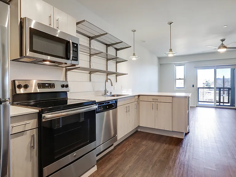 315 pictured, 115 has same floorplan, fixtures, and finishes, see Chile Line tours for measurements