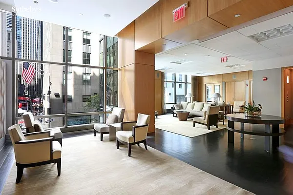 Rented by Sotheby's International Realty | media 21