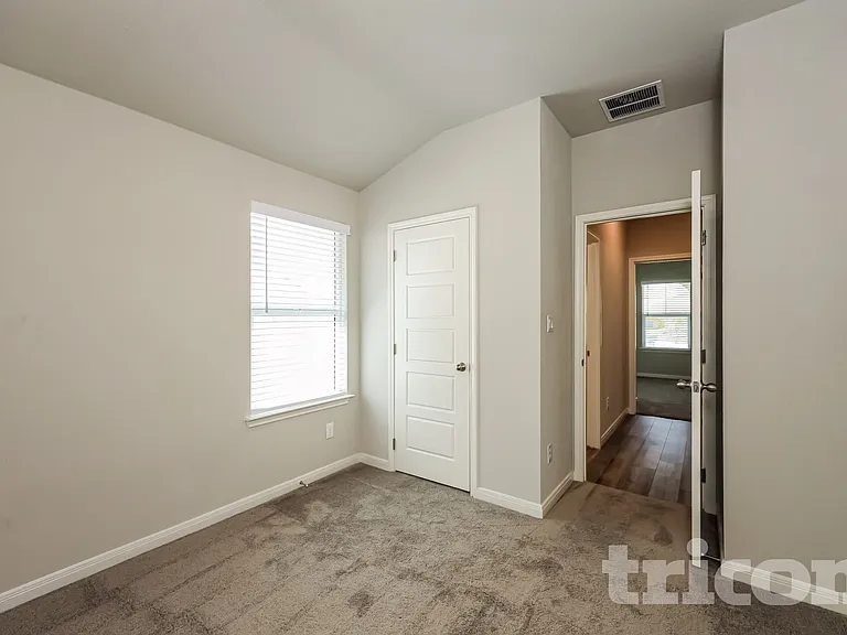 13619 Emerson Way — Photo 11
