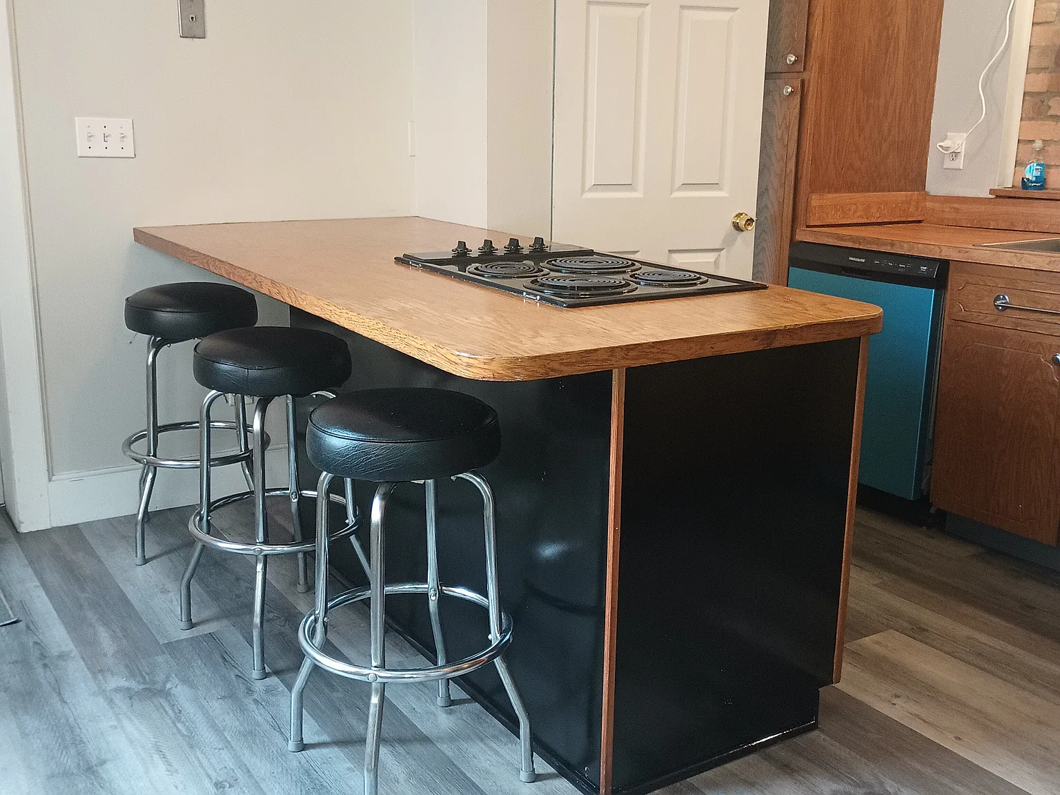 2 bed, 2.5 bath, 1950 sqft, $2,450 — Photo 3