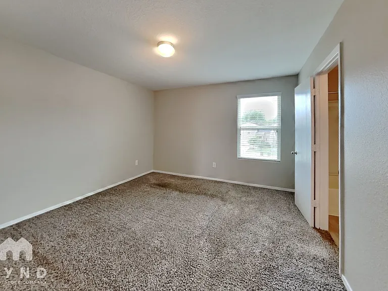 9539 Apple Ridge Ln — Photo 7