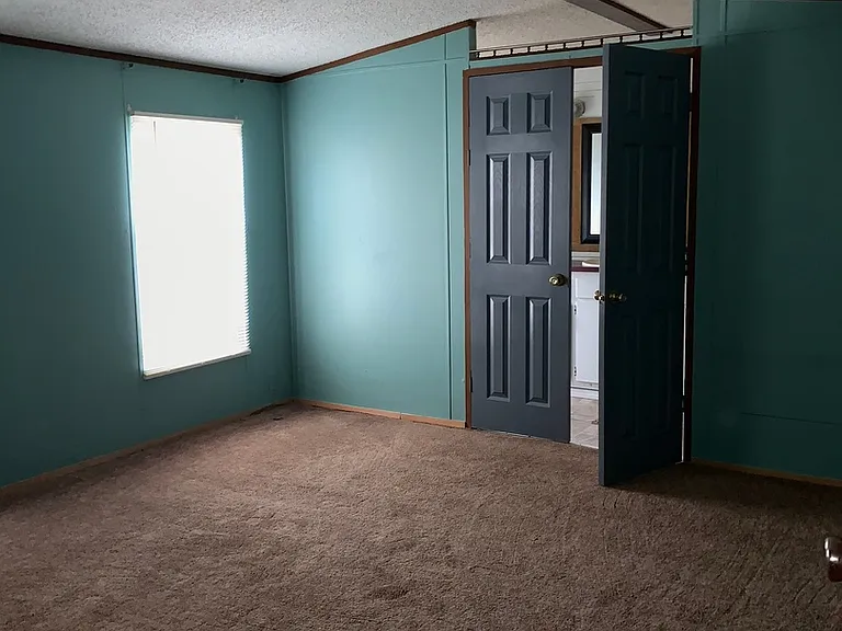 93 Whispering Pines Rd — Photo 8