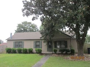 216 Sherwood Rd, Jacksonville, NC 28540