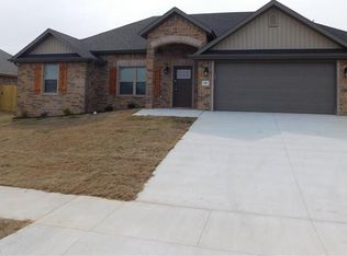 381 Captain Marshal St, Prairie Grove, AR 72753