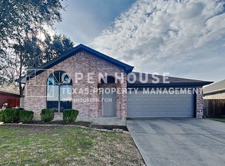 930 Tennessee Trl, Arlington, TX 76017