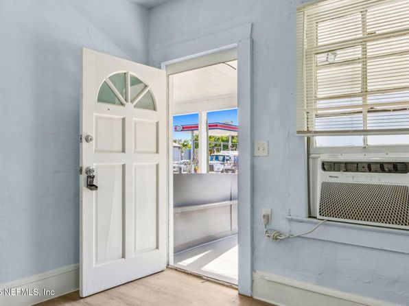 jacksonville-florida-154611322 picture