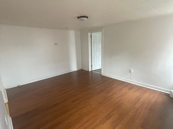 5th image of 312 Culbertson Ave #2