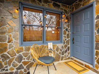 348 River Rd APT B1, Bluff City, TN, 37618