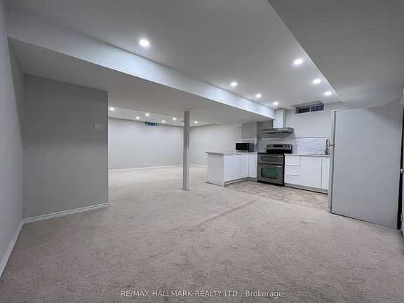 4th image of 86 Verdi Rd