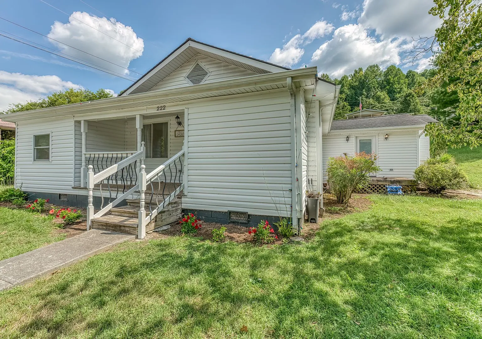 3br/2bath home in Erwin TN — Photo 2