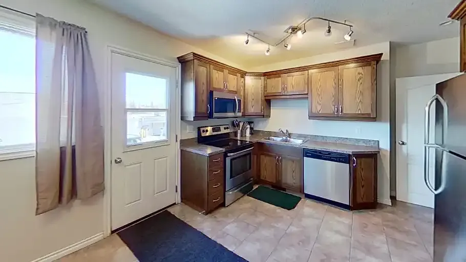 114 Hardisty Ave #44
